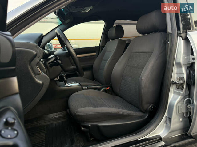 Сірий Ауді А4, об'ємом двигуна 1.9 л та пробігом 197 тис. км за 4950 $, фото 28 на Automoto.ua