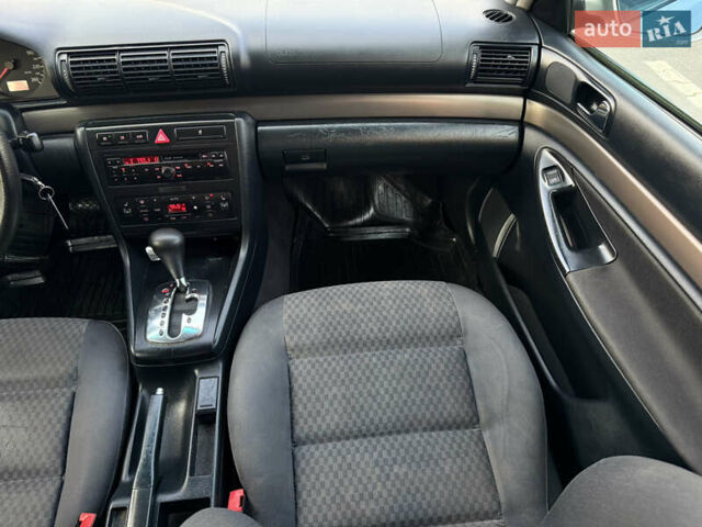 Сірий Ауді А4, об'ємом двигуна 1.9 л та пробігом 197 тис. км за 4950 $, фото 37 на Automoto.ua