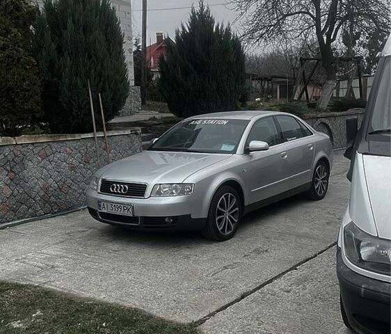 Серый Ауди А4, объемом двигателя 2 л и пробегом 345 тыс. км за 5100 $, фото 3 на Automoto.ua