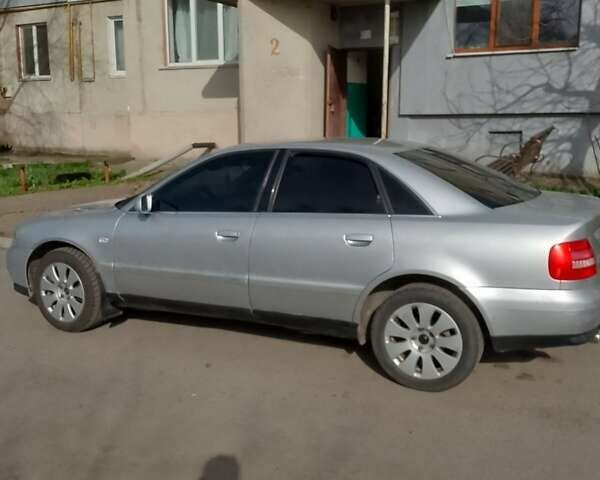 Серый Ауди А4, объемом двигателя 1.78 л и пробегом 380 тыс. км за 2999 $, фото 2 на Automoto.ua