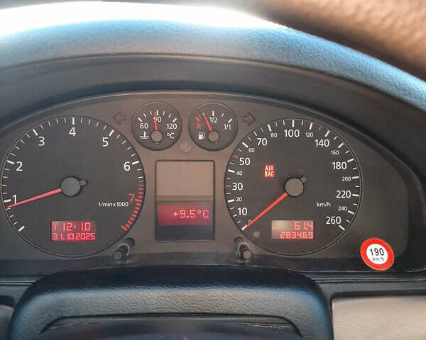 Серый Ауди А4, объемом двигателя 1.8 л и пробегом 283 тыс. км за 3950 $, фото 5 на Automoto.ua