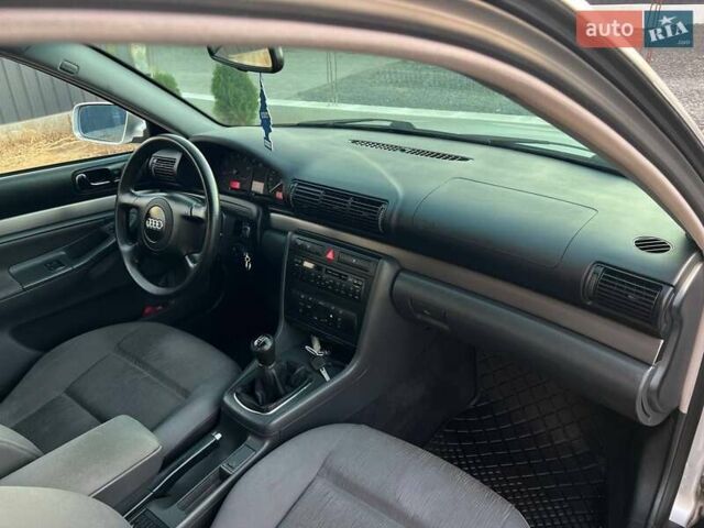 Серый Ауди А4, объемом двигателя 1.6 л и пробегом 231 тыс. км за 4500 $, фото 37 на Automoto.ua