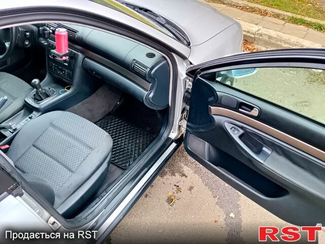 Серый Ауди А4, объемом двигателя 1.9 л и пробегом 378 тыс. км за 4000 $, фото 8 на Automoto.ua