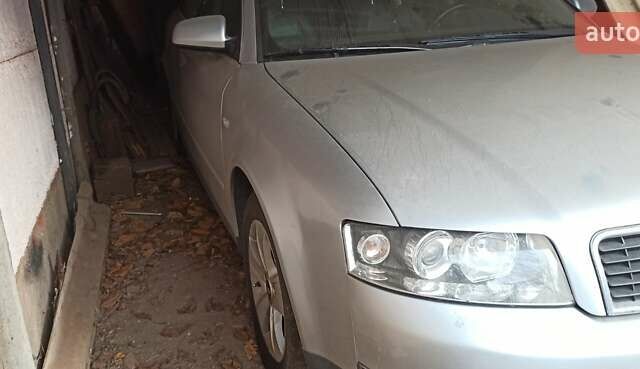 Сірий Ауді А4, об'ємом двигуна 2.5 л та пробігом 230 тис. км за 6000 $, фото 1 на Automoto.ua