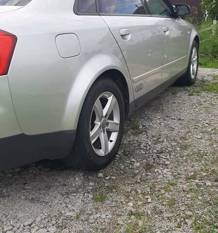 Сірий Ауді А4, об'ємом двигуна 2 л та пробігом 257 тис. км за 6000 $, фото 6 на Automoto.ua