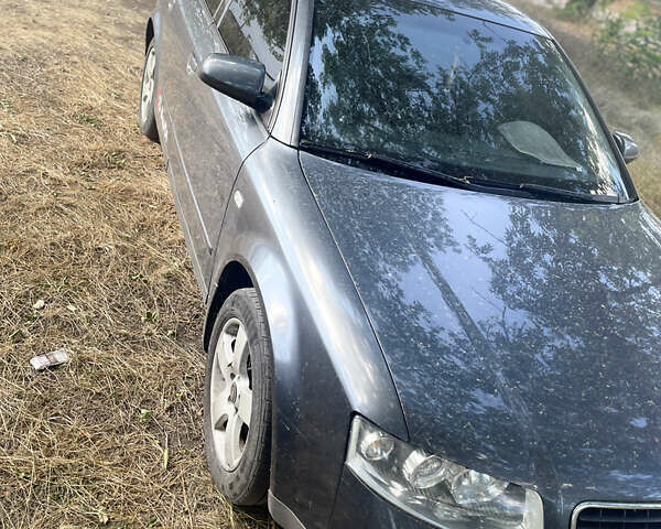Сірий Ауді А4, об'ємом двигуна 1.98 л та пробігом 278 тис. км за 4450 $, фото 1 на Automoto.ua
