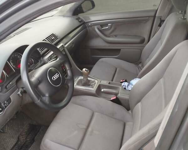 Ауді А4 2001 у Шполе на Automoto.ua Сірий Ауді А4, об'ємом двигуна 1.6 л та пробігом 285 тис. км за 3600 $, фото 6 на Automoto.ua