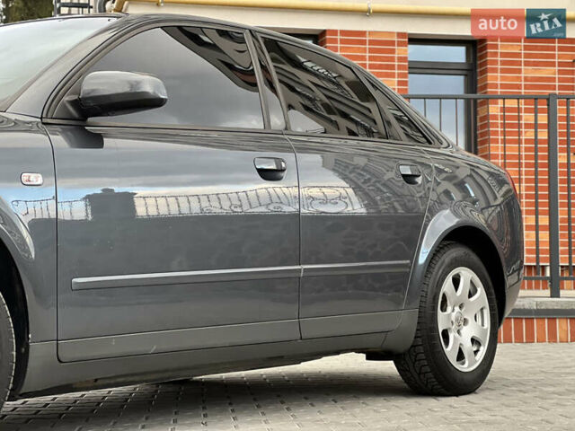 Серый Ауди А4, объемом двигателя 2 л и пробегом 245 тыс. км за 5199 $, фото 5 на Automoto.ua