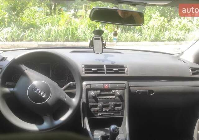 Сірий Ауді А4, об'ємом двигуна 1.6 л та пробігом 225 тис. км за 4900 $, фото 11 на Automoto.ua