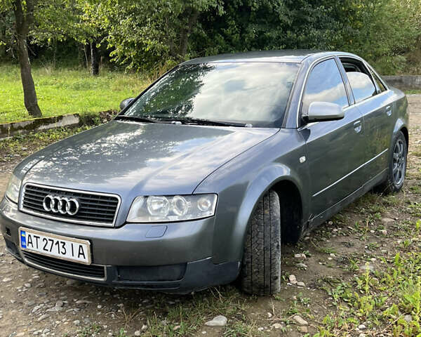 Серый Ауди А4, объемом двигателя 2.5 л и пробегом 380 тыс. км за 3700 $, фото 2 на Automoto.ua