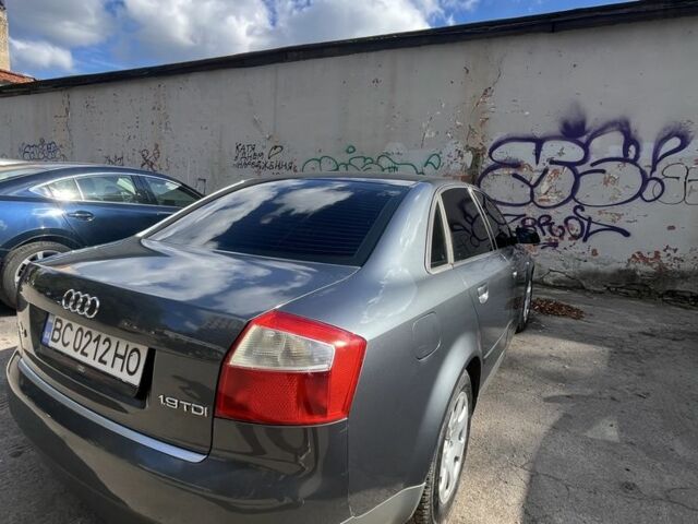 Сірий Ауді А4, об'ємом двигуна 1.9 л та пробігом 344 тис. км за 5600 $, фото 2 на Automoto.ua