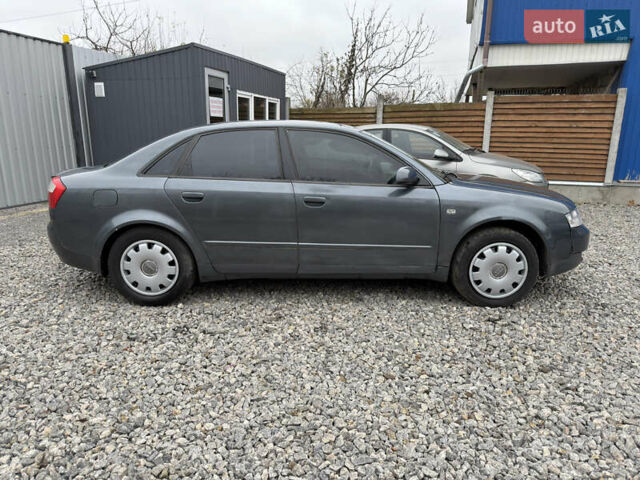 Серый Ауди А4, объемом двигателя 2 л и пробегом 250 тыс. км за 3600 $, фото 3 на Automoto.ua