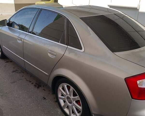 Сірий Ауді А4, об'ємом двигуна 2.5 л та пробігом 370 тис. км за 4500 $, фото 11 на Automoto.ua