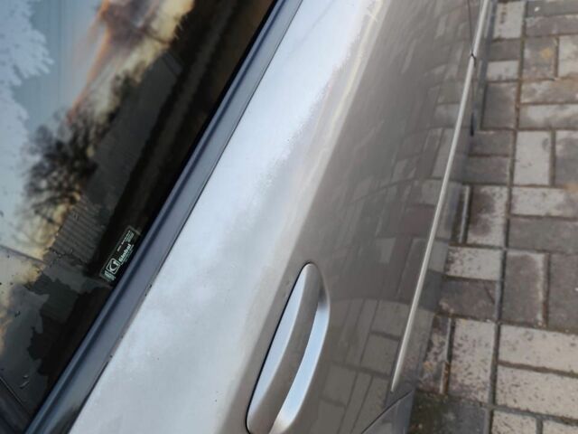 Серый Ауди А4, объемом двигателя 2 л и пробегом 274 тыс. км за 3500 $, фото 3 на Automoto.ua