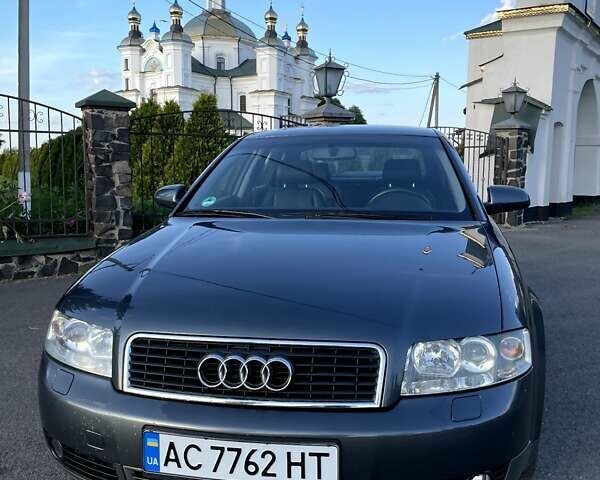 Серый Ауди А4, объемом двигателя 2 л и пробегом 198 тыс. км за 5650 $, фото 2 на Automoto.ua
