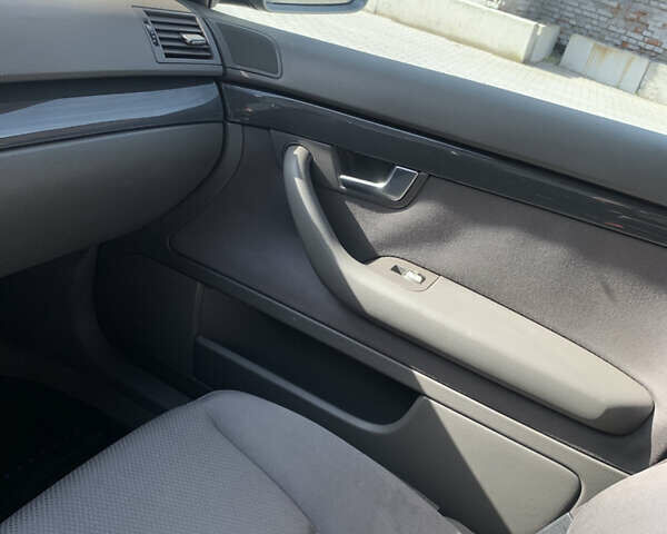 Серый Ауди А4, объемом двигателя 1.98 л и пробегом 240 тыс. км за 4750 $, фото 15 на Automoto.ua