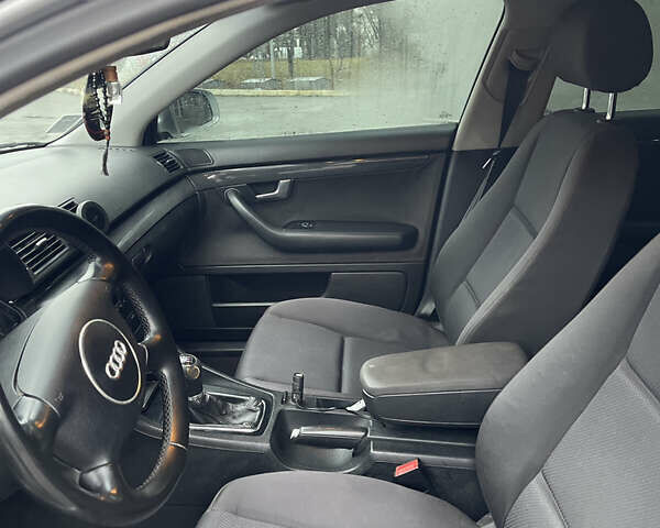 Сірий Ауді А4, об'ємом двигуна 1.98 л та пробігом 344 тис. км за 4400 $, фото 17 на Automoto.ua