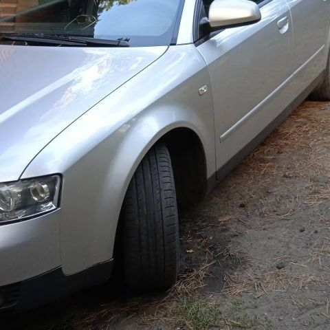 Сірий Ауді А4, об'ємом двигуна 2 л та пробігом 337 тис. км за 5500 $, фото 1 на Automoto.ua