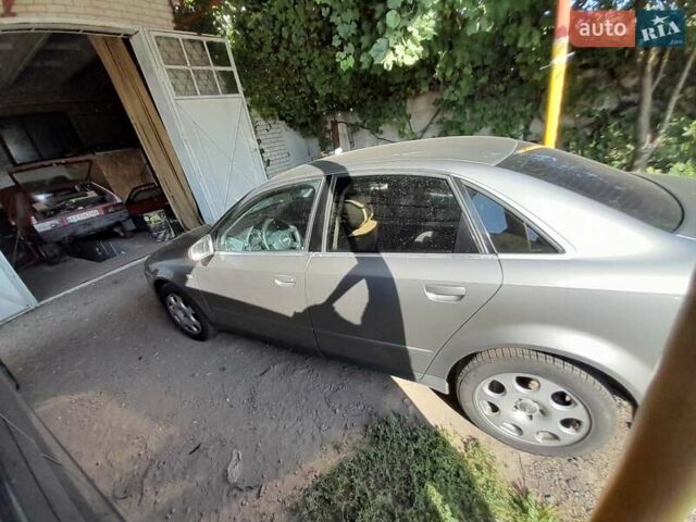 Серый Ауди А4, объемом двигателя 2 л и пробегом 350 тыс. км за 4800 $, фото 5 на Automoto.ua