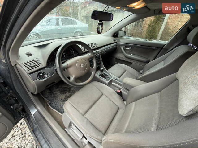 Серый Ауди А4, объемом двигателя 2 л и пробегом 250 тыс. км за 3600 $, фото 13 на Automoto.ua