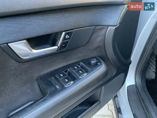 Ауді А4 2001 у Вінниці на Automoto.ua Сірий Ауді А4, об'ємом двигуна 1.98 л та пробігом 354 тис. км за 4000 $, фото 12 на Automoto.ua