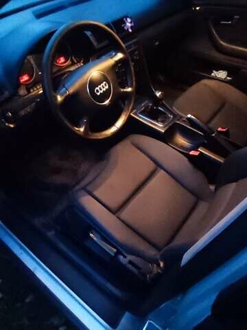 Сірий Ауді А4, об'ємом двигуна 1.98 л та пробігом 303 тис. км за 4800 $, фото 1 на Automoto.ua