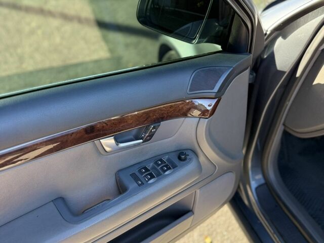 Серый Ауди А4, объемом двигателя 1.9 л и пробегом 340 тыс. км за 4750 $, фото 4 на Automoto.ua