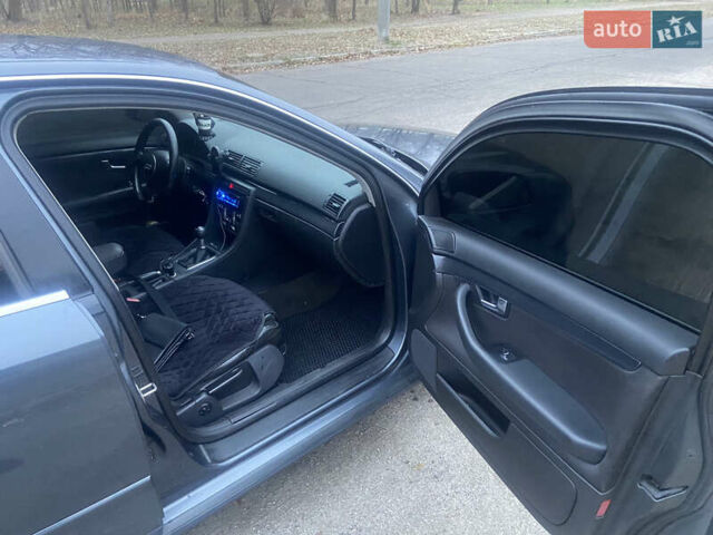 Сірий Ауді А4, об'ємом двигуна 2 л та пробігом 382 тис. км за 4500 $, фото 6 на Automoto.ua