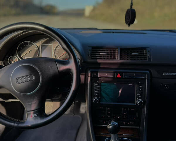 Сірий Ауді А4, об'ємом двигуна 1.8 л та пробігом 283 тис. км за 6500 $, фото 17 на Automoto.ua