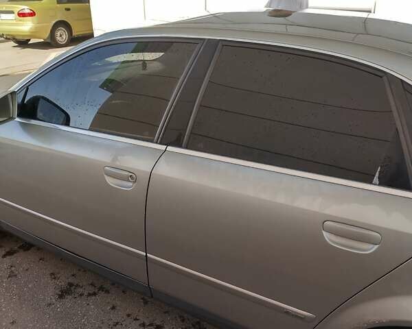 Сірий Ауді А4, об'ємом двигуна 2.5 л та пробігом 370 тис. км за 4500 $, фото 10 на Automoto.ua