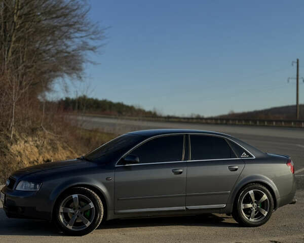 Сірий Ауді А4, об'ємом двигуна 1.8 л та пробігом 283 тис. км за 6500 $, фото 4 на Automoto.ua