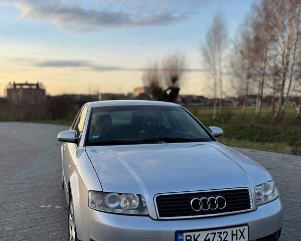 Серый Ауди А4, объемом двигателя 2 л и пробегом 384 тыс. км за 4500 $, фото 7 на Automoto.ua