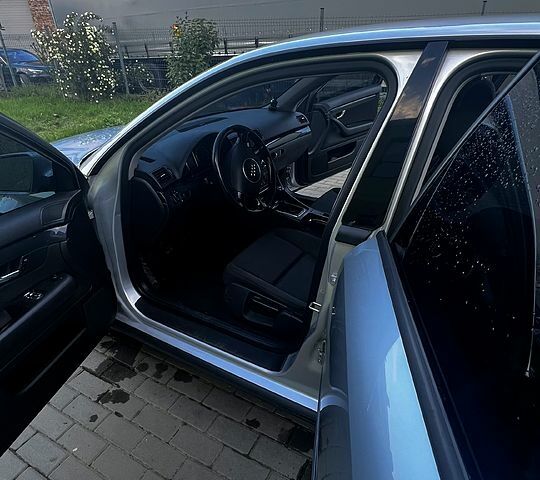 Сірий Ауді А4, об'ємом двигуна 2 л та пробігом 0 тис. км за 4800 $, фото 4 на Automoto.ua