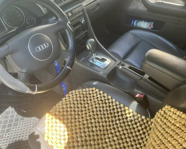 Сірий Ауді А4, об'ємом двигуна 1.98 л та пробігом 248 тис. км за 3200 $, фото 10 на Automoto.ua