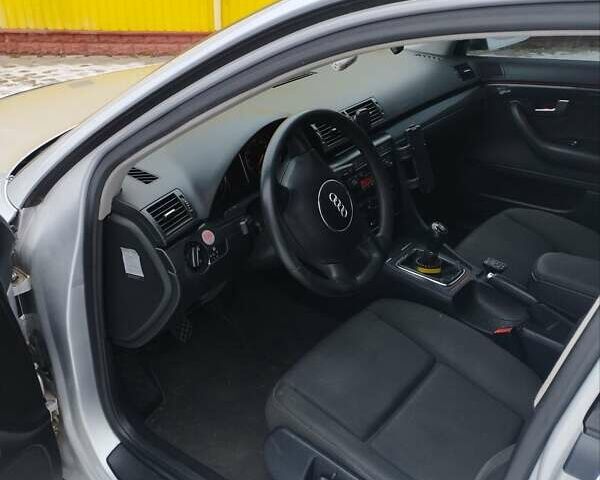 Сірий Ауді А4, об'ємом двигуна 1.6 л та пробігом 225 тис. км за 4500 $, фото 4 на Automoto.ua