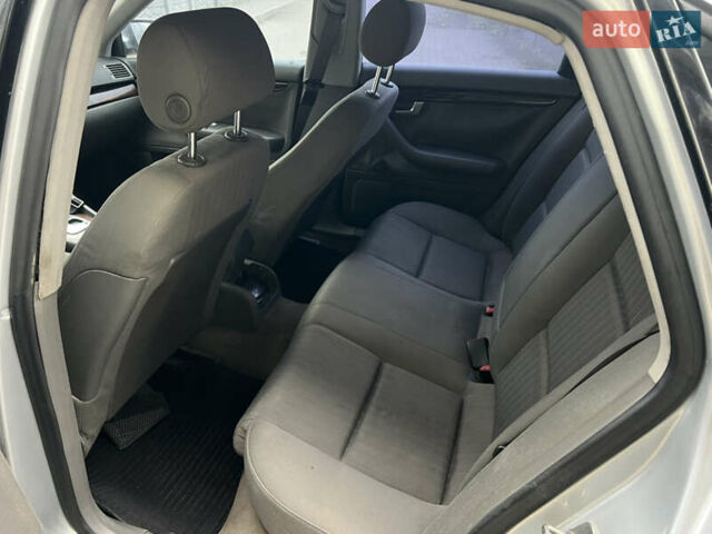 Серый Ауди А4, объемом двигателя 1.78 л и пробегом 250 тыс. км за 3649 $, фото 9 на Automoto.ua