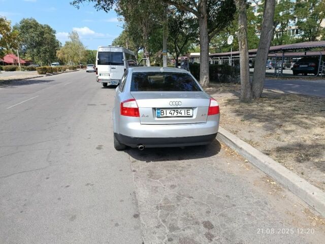 Сірий Ауді А4, об'ємом двигуна 2 л та пробігом 285 тис. км за 4800 $, фото 1 на Automoto.ua