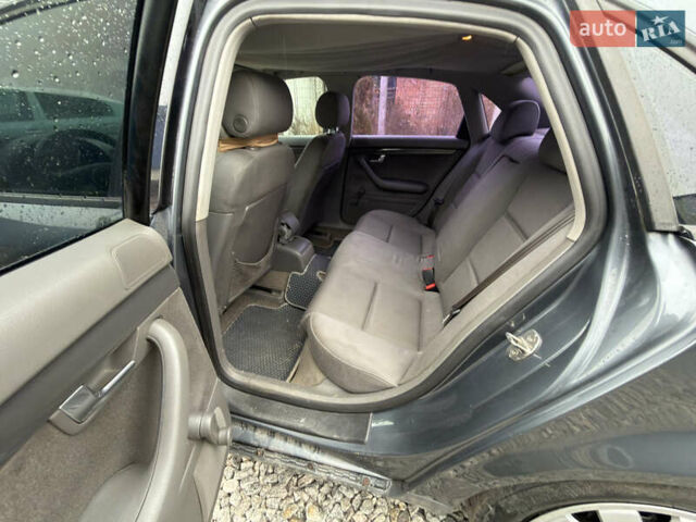 Серый Ауди А4, объемом двигателя 2 л и пробегом 250 тыс. км за 3600 $, фото 17 на Automoto.ua