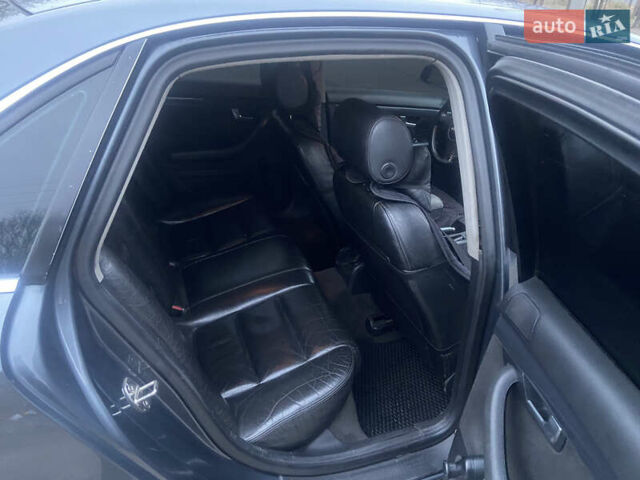 Сірий Ауді А4, об'ємом двигуна 2 л та пробігом 382 тис. км за 4500 $, фото 8 на Automoto.ua