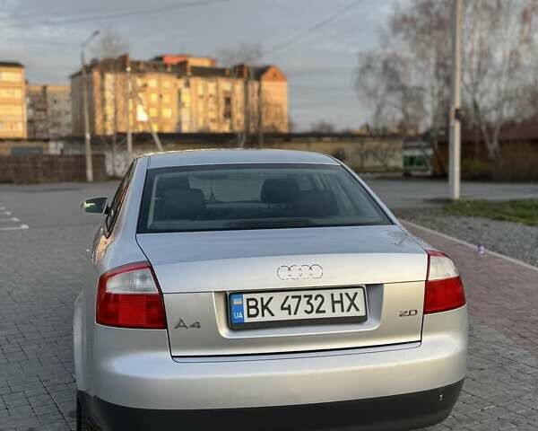 Серый Ауди А4, объемом двигателя 2 л и пробегом 384 тыс. км за 4500 $, фото 10 на Automoto.ua