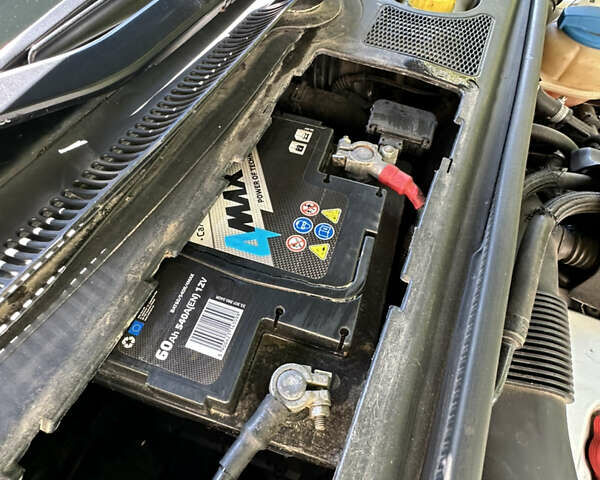 Сірий Ауді А4, об'ємом двигуна 1.98 л та пробігом 248 тис. км за 3200 $, фото 19 на Automoto.ua