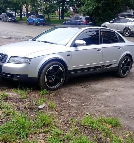 Серый Ауди А4, объемом двигателя 1.98 л и пробегом 300 тыс. км за 5500 $, фото 3 на Automoto.ua