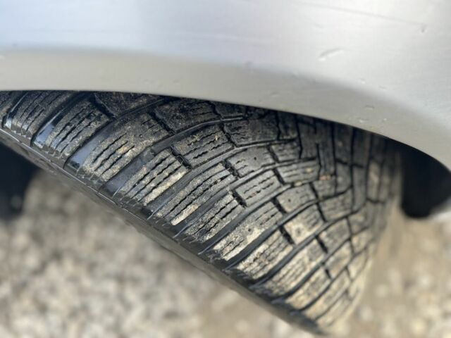 Серый Ауди А4, объемом двигателя 1.9 л и пробегом 348 тыс. км за 3800 $, фото 7 на Automoto.ua