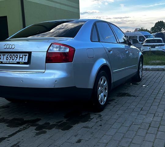 Сірий Ауді А4, об'ємом двигуна 2 л та пробігом 0 тис. км за 4800 $, фото 5 на Automoto.ua