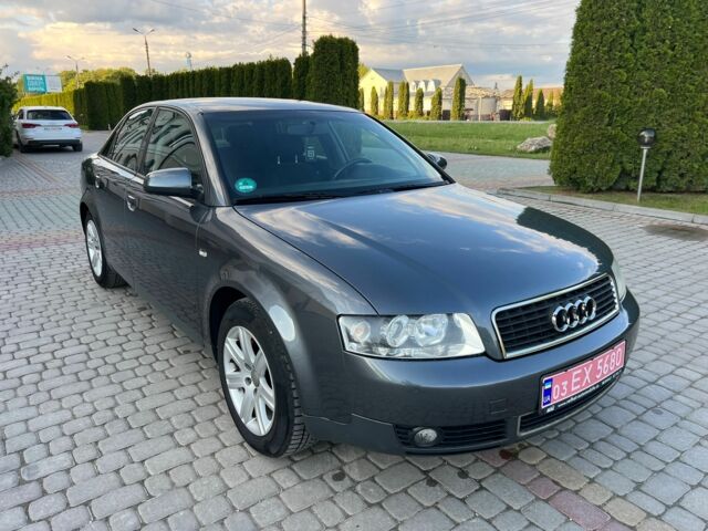Серый Ауди А4, объемом двигателя 2 л и пробегом 260 тыс. км за 5100 $, фото 2 на Automoto.ua