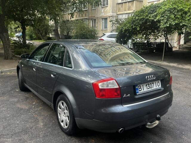 Сірий Ауді А4, об'ємом двигуна 2 л та пробігом 200 тис. км за 4000 $, фото 7 на Automoto.ua