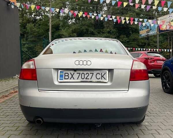 Ауді А4 2001 у Чернівцях на Automoto.ua Сірий Ауді А4, об'ємом двигуна 2 л та пробігом 152 тис. км за 4700 $, фото 7 на Automoto.ua