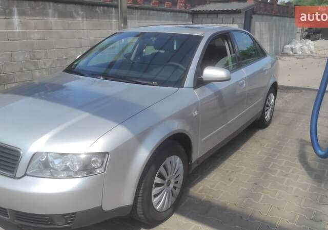 Сірий Ауді А4, об'ємом двигуна 1.6 л та пробігом 225 тис. км за 4900 $, фото 1 на Automoto.ua