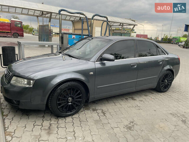 Серый Ауди А4, объемом двигателя 2 л и пробегом 346 тыс. км за 4500 $, фото 5 на Automoto.ua