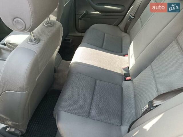 Сірий Ауді А4, об'ємом двигуна 1.98 л та пробігом 267 тис. км за 4800 $, фото 9 на Automoto.ua